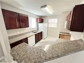 Photo #6: 2627480 Listing