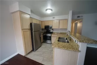 Photo #6: 2627558 Listing 