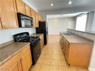 Photo #2: 2627594 Listing 