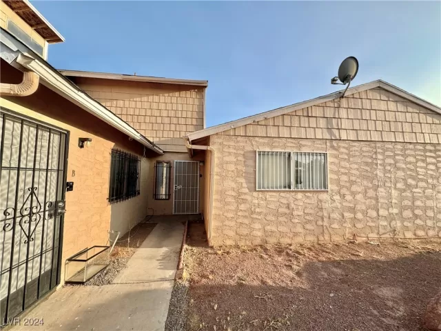 MLS: 2627617 Condo For Sale