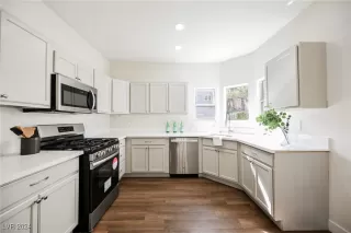 Photo #5: 2627621 Listing 