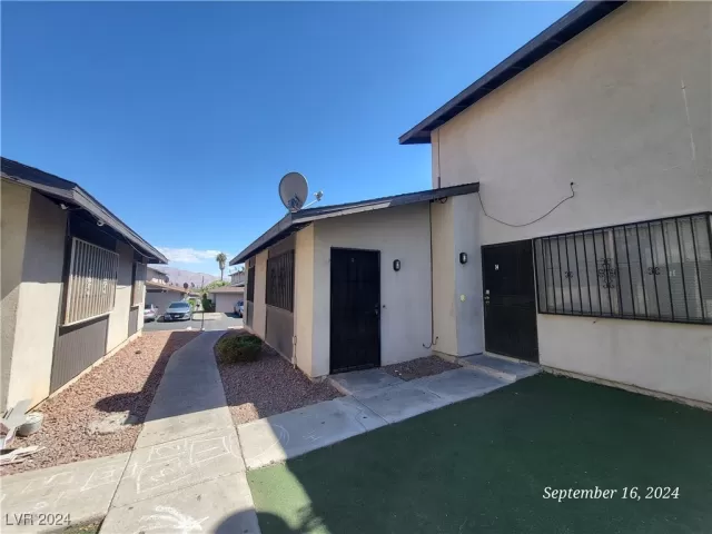 MLS: 2627632 Condo For Sale