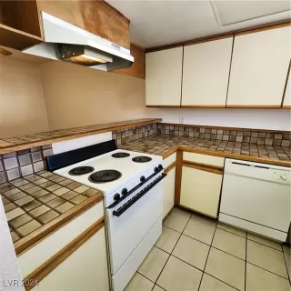 Photo #2: 2627636 Listing 