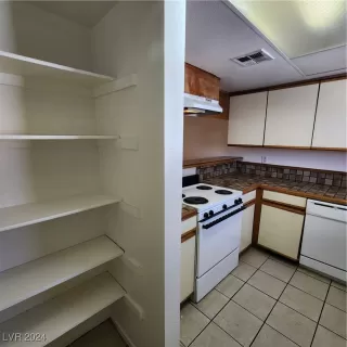 Photo #4: 2627636 Listing 