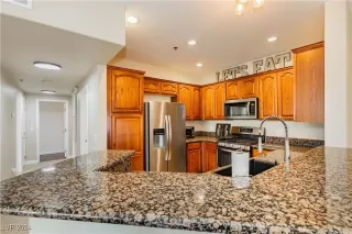 Photo #3: 2627638 Listing