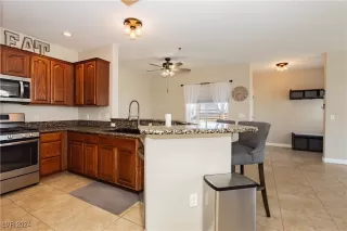 Photo #4: 2627638 Listing