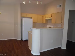 Photo #3: 2627684 Listing 