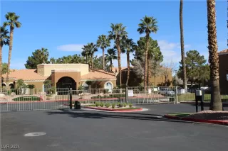 Photo #1: 2627690 Listing 