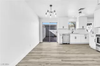 Photo #4: 2627721 Listing 