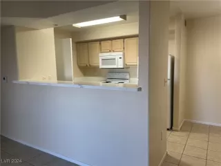 Photo #6: 2627732 Listing 