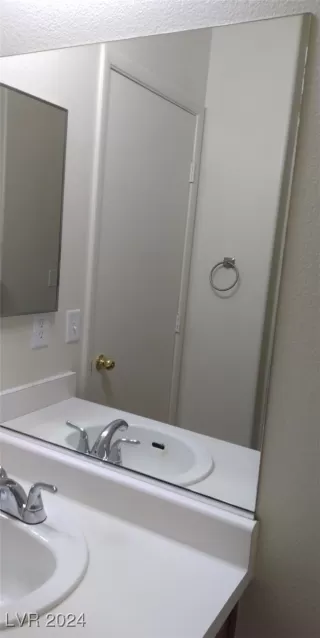 Photo #5: 2627749 Listing 