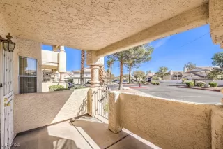 Photo #3: 2627767 Listing