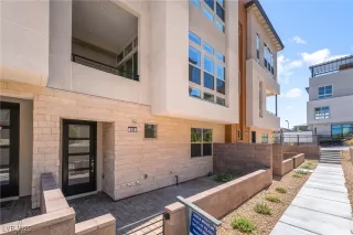 Photo #2: 2627776 Listing 