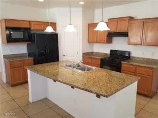 Photo #4: 2627787 Listing 