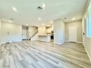 Photo #2: 2627798 Listing 