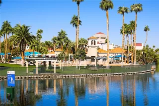 Photo #2: 2627854 Listing 