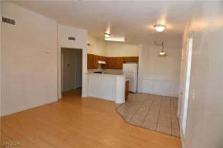 Photo #2: 2627857 Listing 