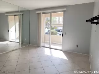 Photo #5: 2627866 Listing 