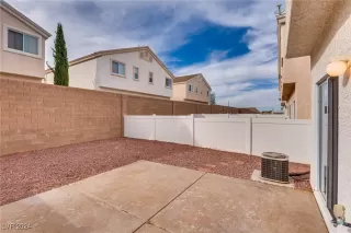 Photo #4: 2627874 Listing