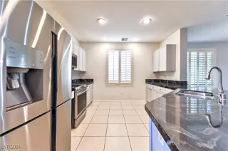 Photo #4: 2627883 Listing 