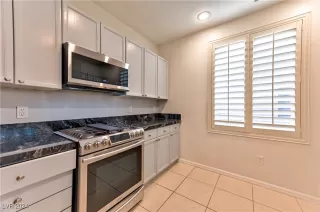 Photo #5: 2627883 Listing 