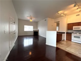 Photo #5: 2627889 Listing 