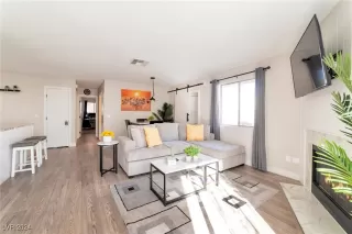 Photo #4: 2627993 Listing 