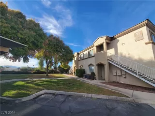 Photo #1: 2627999 Listing 