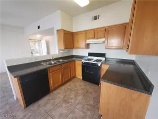 Photo #4: 2627999 Listing 