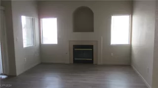 Photo #5: 2628037 Listing 