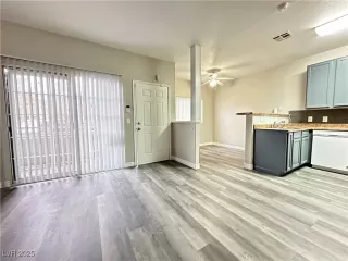 Photo #6: 2628040 Listing 