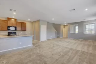Photo #4: 2628050 Listing 