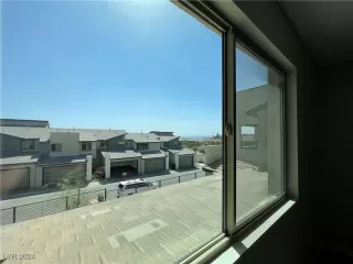 Photo #4: 2628070 Listing 