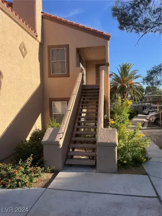 Photo #1: 2628077 Listing 