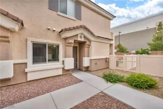 Photo #4: 2628142 Listing