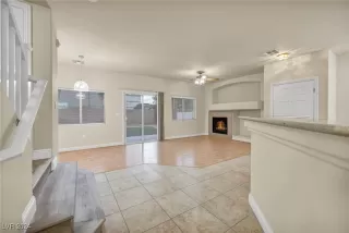 Photo #6: 2628142 Listing