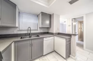 Photo #3: 2628154 Listing 