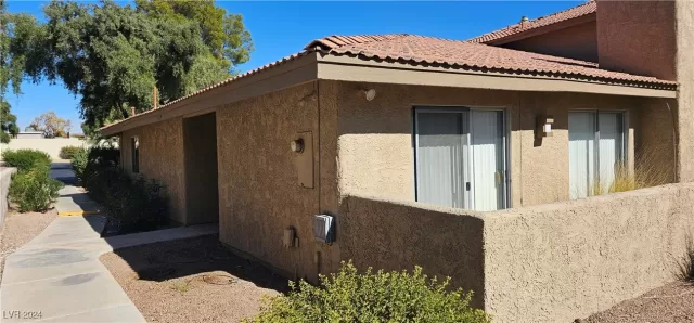 MLS: 2628172 Condo For Sale