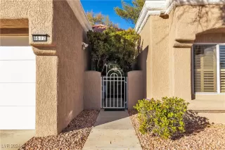 Photo #3: 2628179 Listing