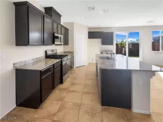 Photo #5: 2628204 Listing 