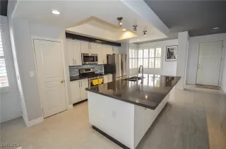 Photo #5: 2628233 Listing 