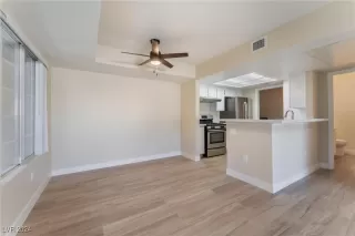 Photo #5: 2628258 Listing 