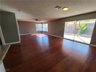 Photo #3: 2628315 Listing 