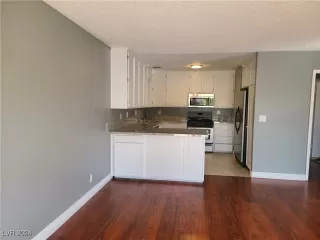 Photo #6: 2628315 Listing 