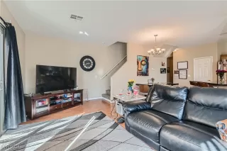 Photo #4: 2628328 Listing 