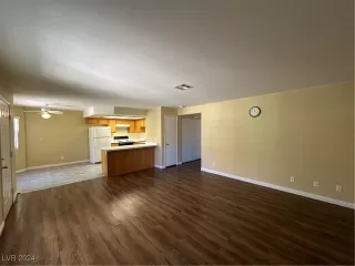 Photo #5: 2628333 Listing 