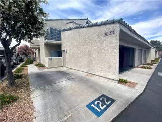 Photo #3: 2628338 Listing