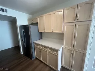 Photo #4: 2628351 Listing 