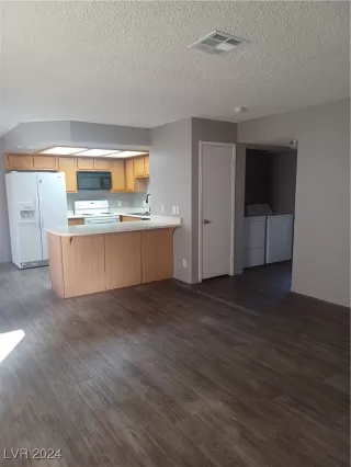 Photo #1: 2628399 Listing 