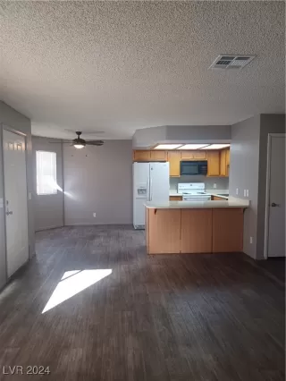 Photo #3: 2628399 Listing 